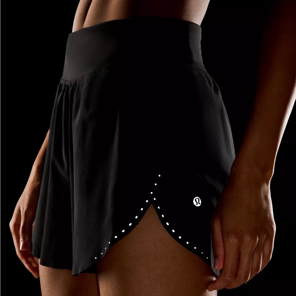 SOLD // Lululemon Fast and Free HR Classic Short 3" *Ref Black Size 0